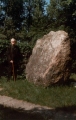  Pie lielā akmensie Mežaparka baznīcas dārzā, 6.7.1997.