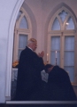 img321b.jpg Kristus baznīcas altārī kopā ar māc. Sutru