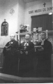 'Baznīcas altārī. Vidū arhibīskaps J.Matulis